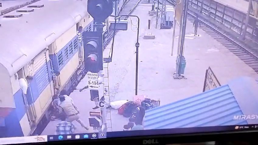 Khabre Aaj Bhi