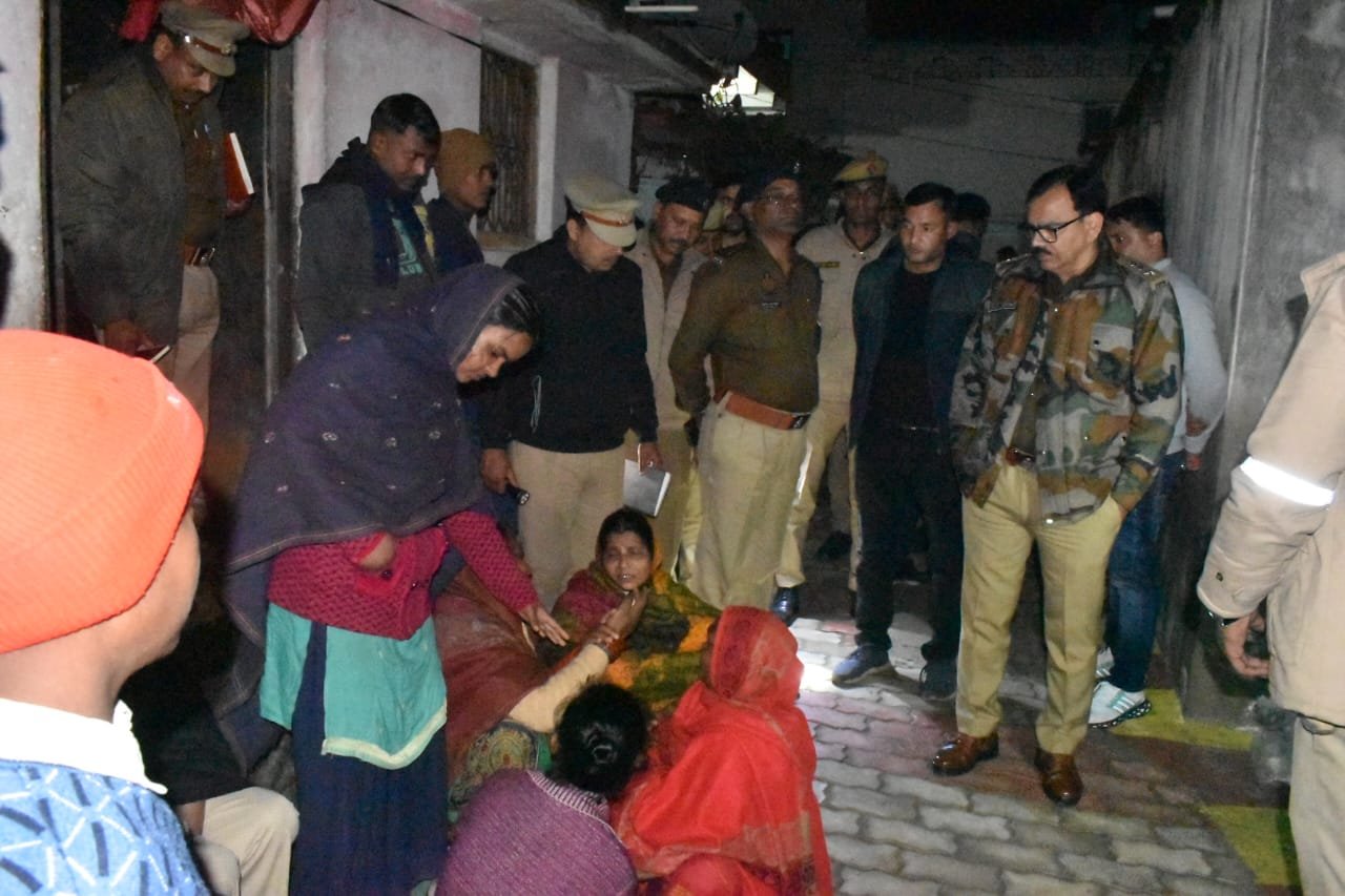 Khabre Aaj Bhi