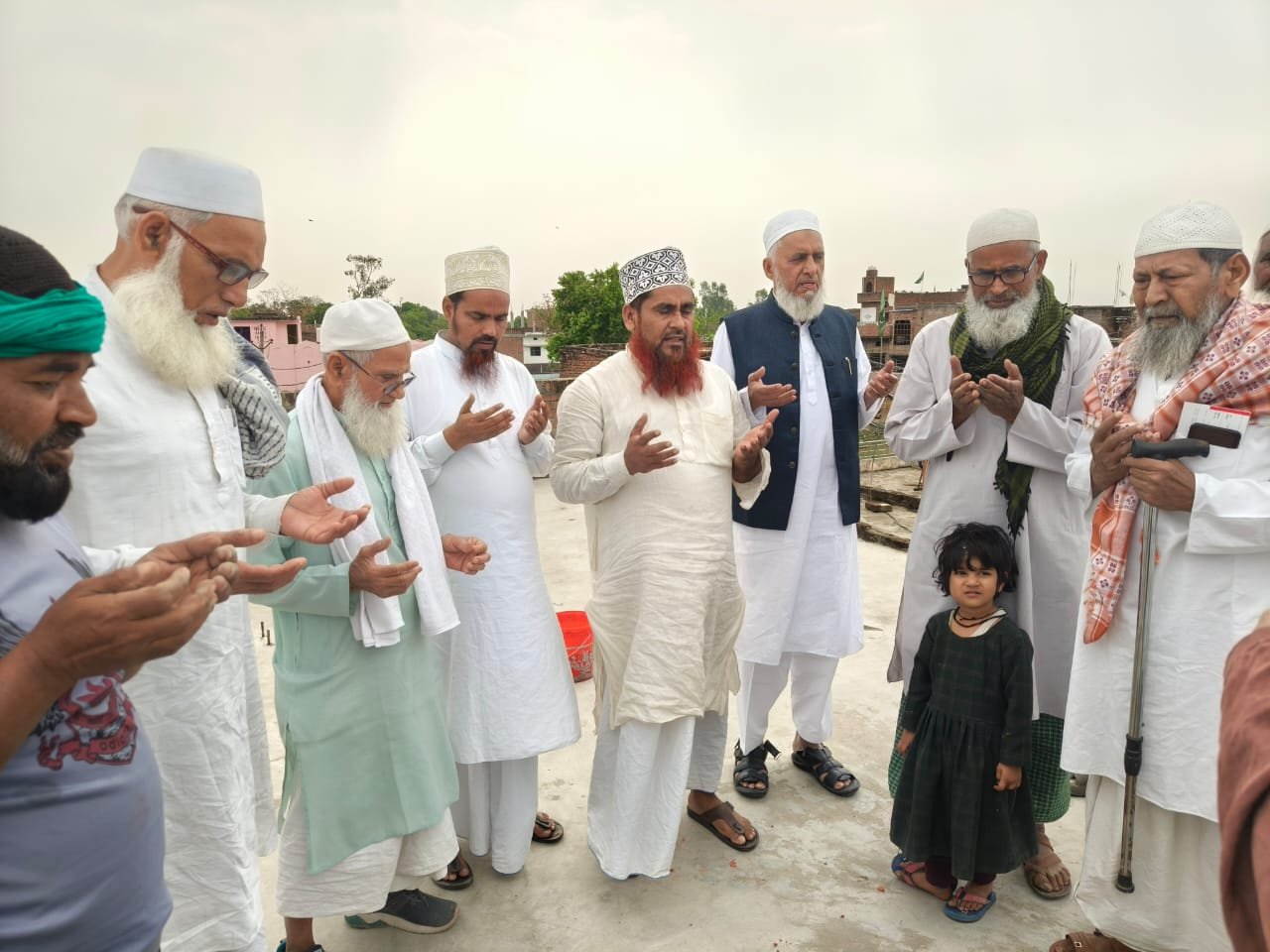 Khabre Aaj Bhi