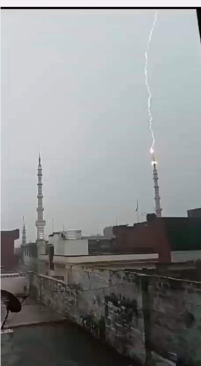 Khabre Aaj Bhi