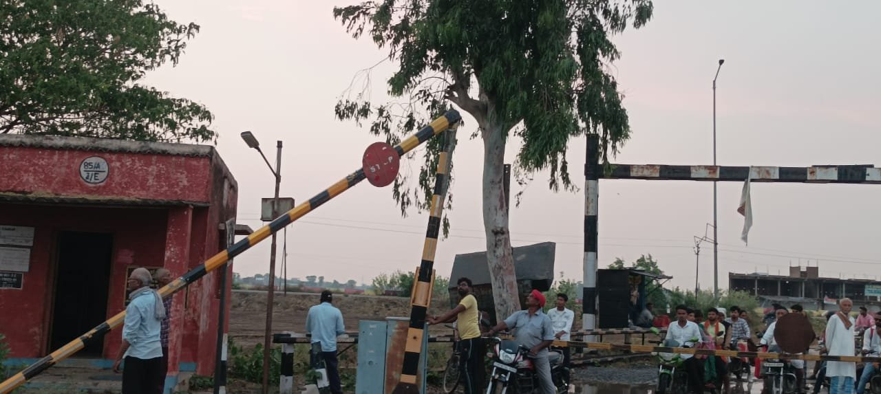 Khabre Aaj Bhi