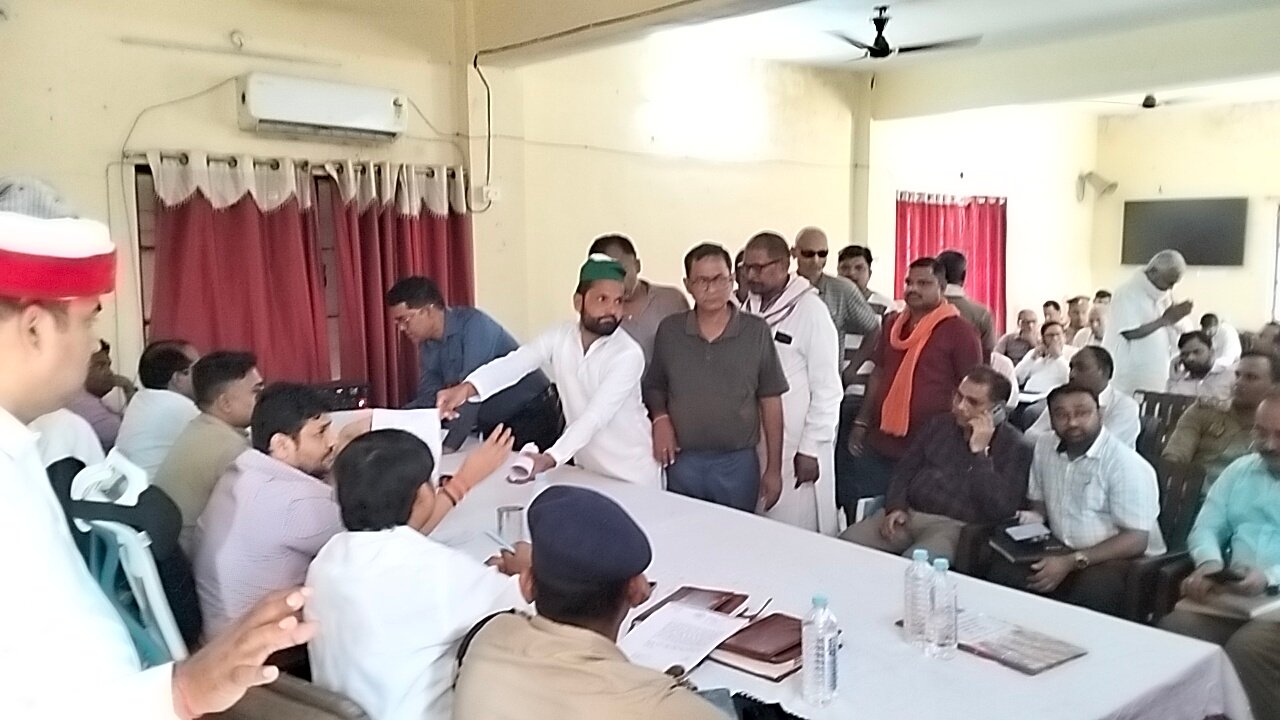 Khabre Aaj Bhi