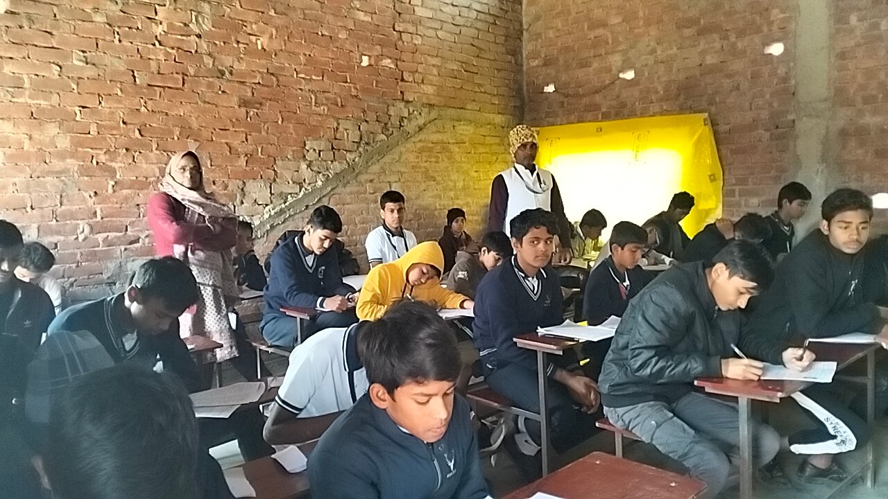Khabre Aaj Bhi