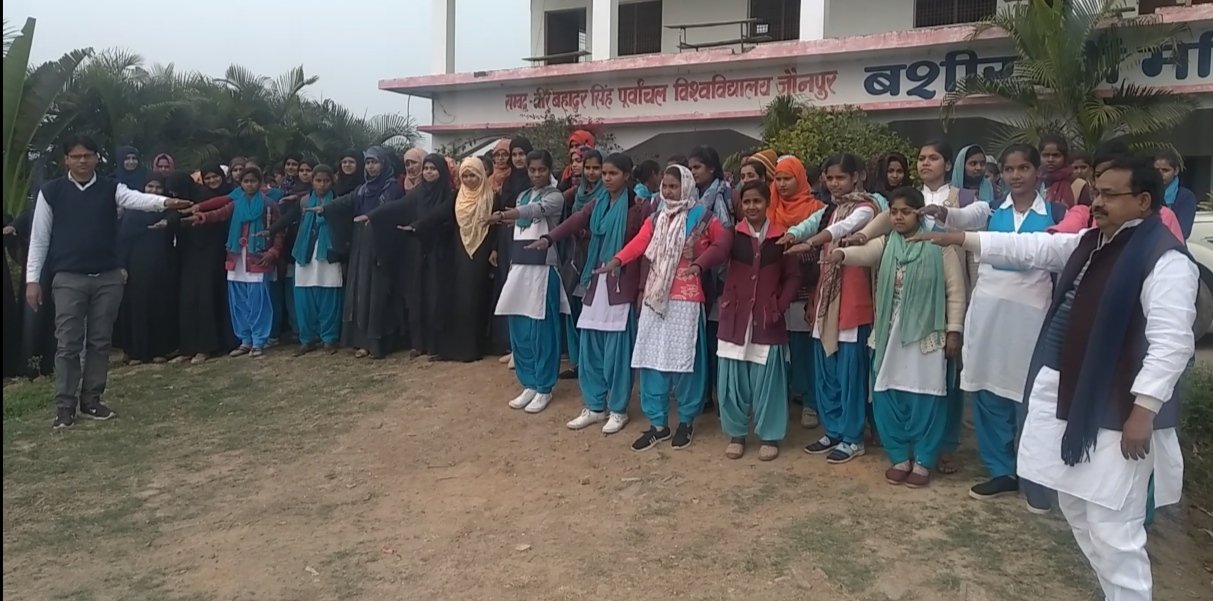 Khabre Aaj Bhi