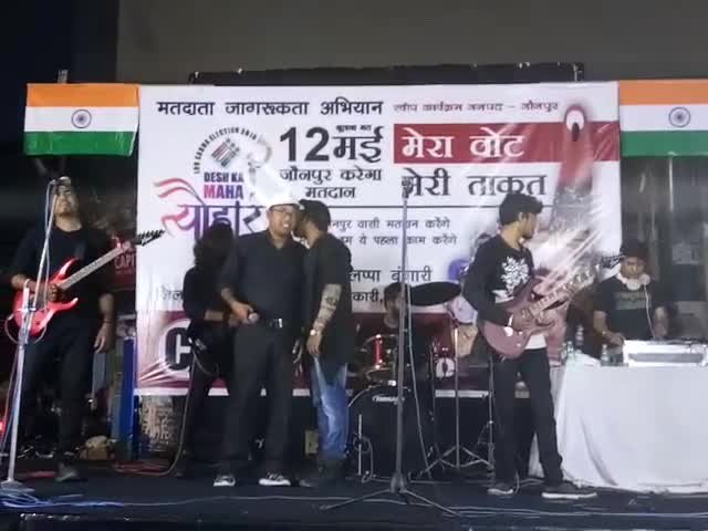 Khabre Aaj Bhi